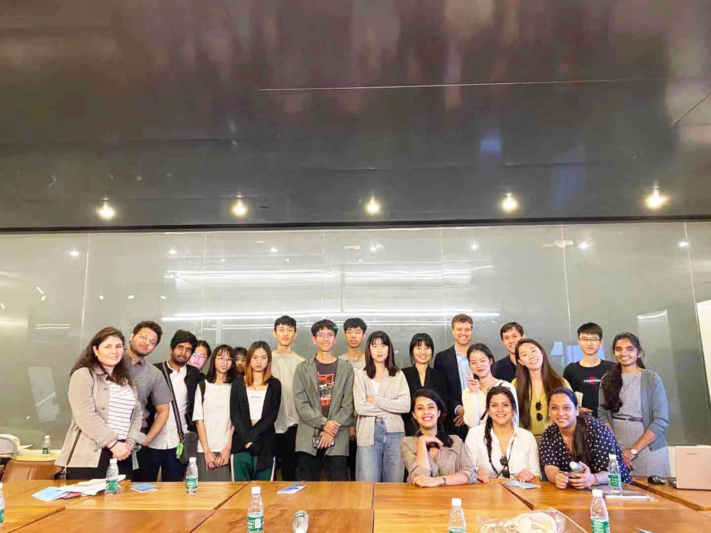 Graduate students presented their work at Shenzhen University School of Architecture